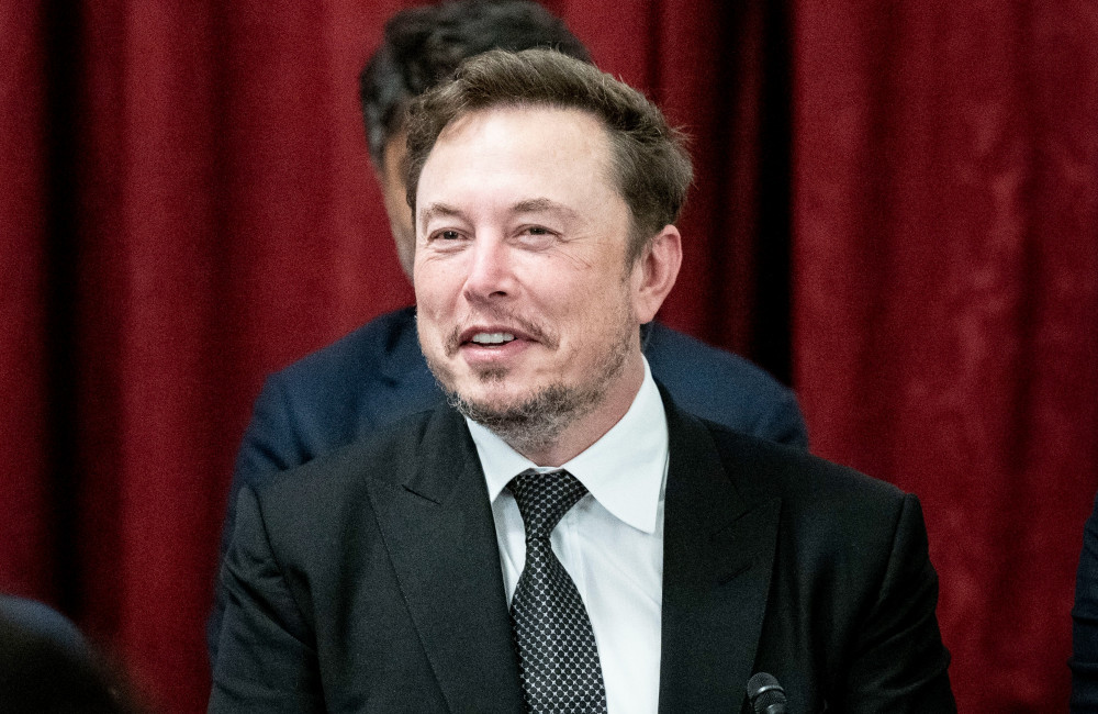 Elon Musk calls for mankind to move to Mars