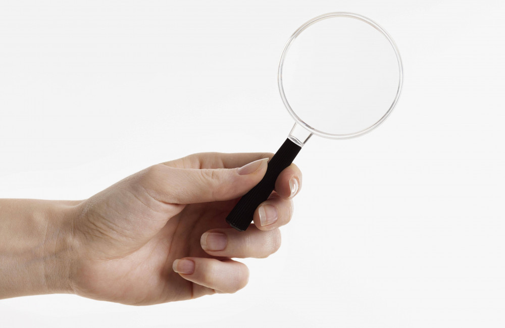 Wannabe detectives to solve murder mystery naked