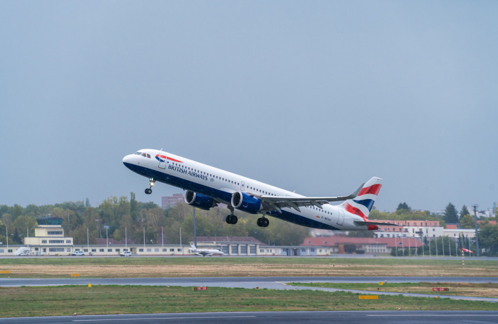 Robot passenger sparks take-off chaos as flight delayed for over an hour